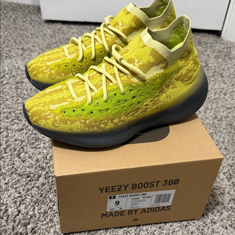 Adidas Yeezy Boost 380 Sneakers - Yellow and Olive 🫒
